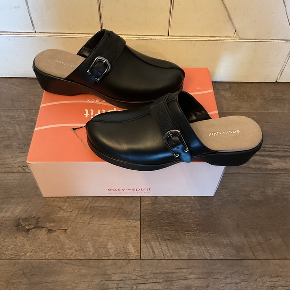 Easy Spirit Black Leather Mules with Buckle - Picture 2 of 5